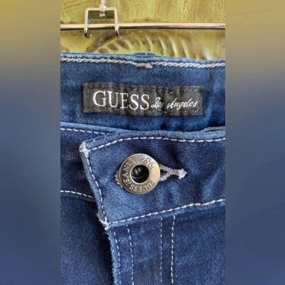 GUESS Los Angeles Women's Dark Wash 29 X 30 Denim Skinny Jeans - Picture 3 of 8